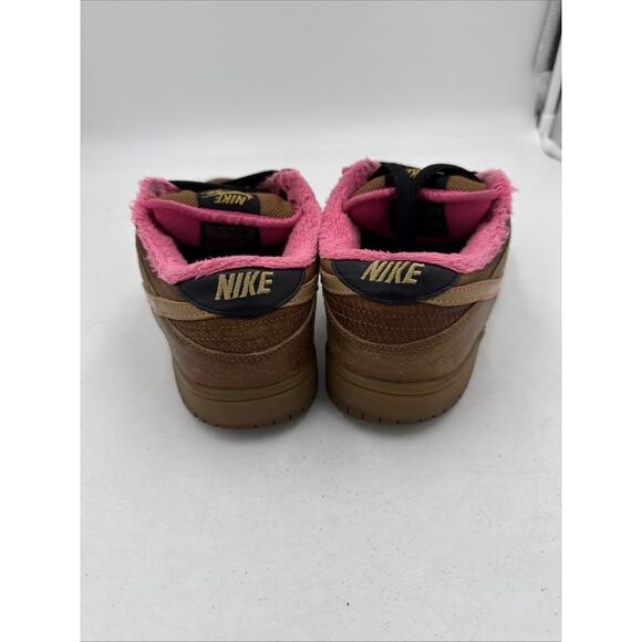 Size 7 - Nike Dunk Premium SB Low Gibson Guitar Case